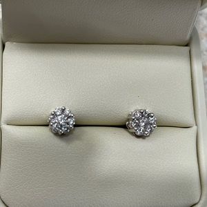 14K Diamond Cluster Earrings - Excellent Condition